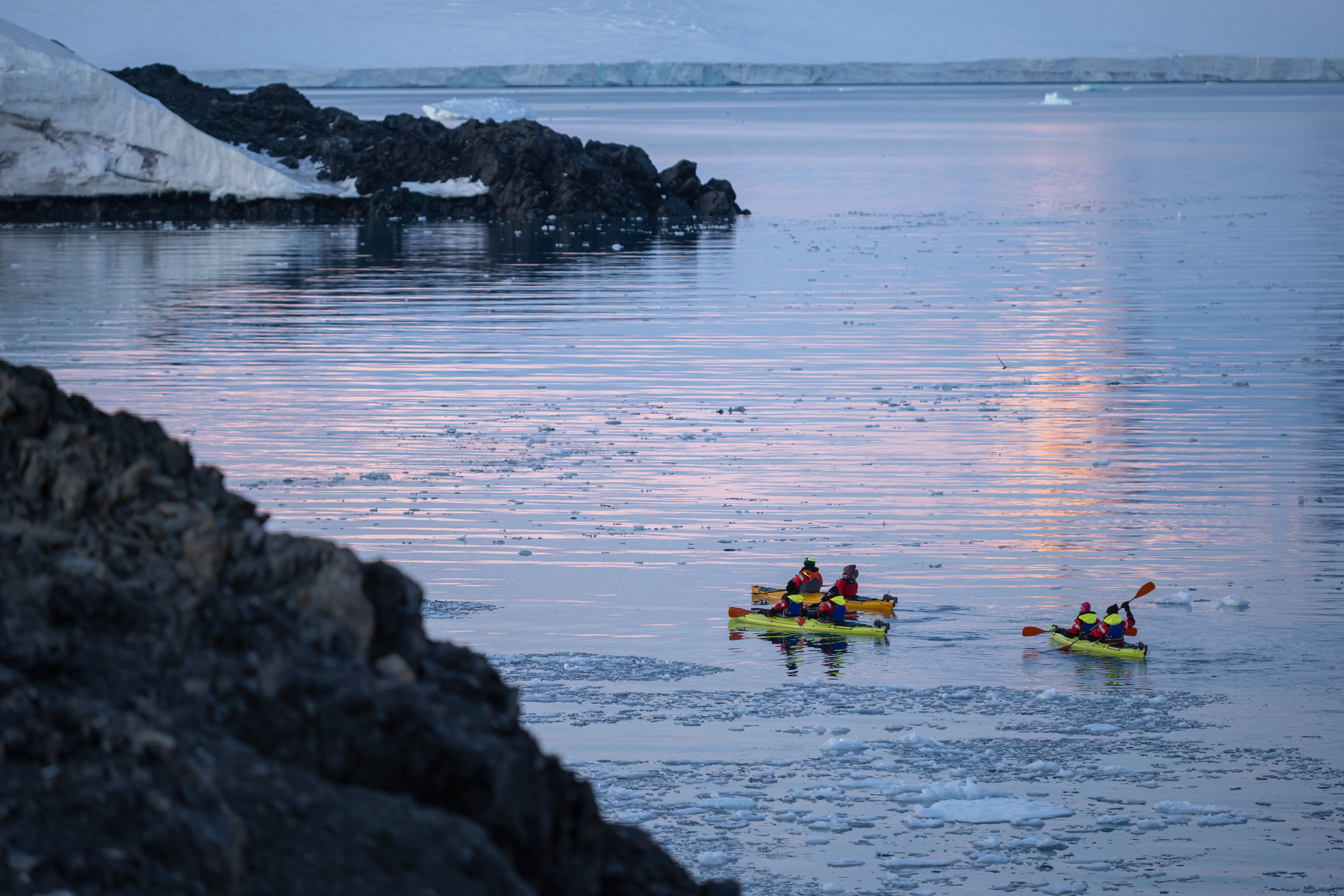 Excursions on SH Diana
